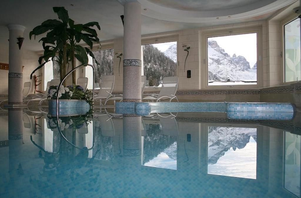 Hotel Lorenzetti Madonna di Campiglio Exterior photo