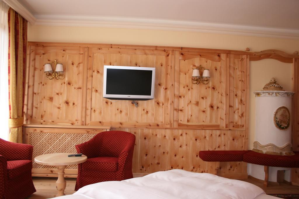 Hotel Lorenzetti Madonna di Campiglio Room photo