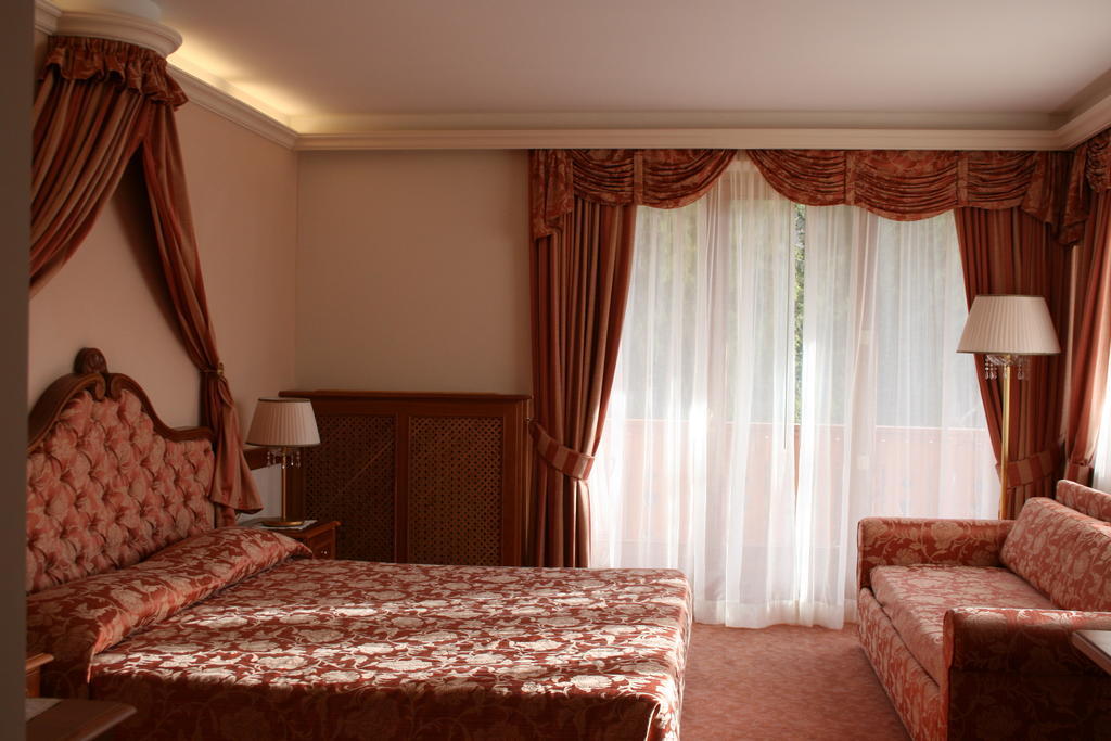 Hotel Lorenzetti Madonna di Campiglio Room photo
