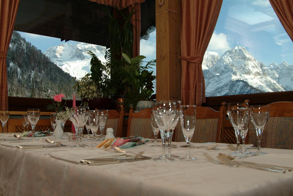 Hotel Lorenzetti Madonna di Campiglio Exterior photo