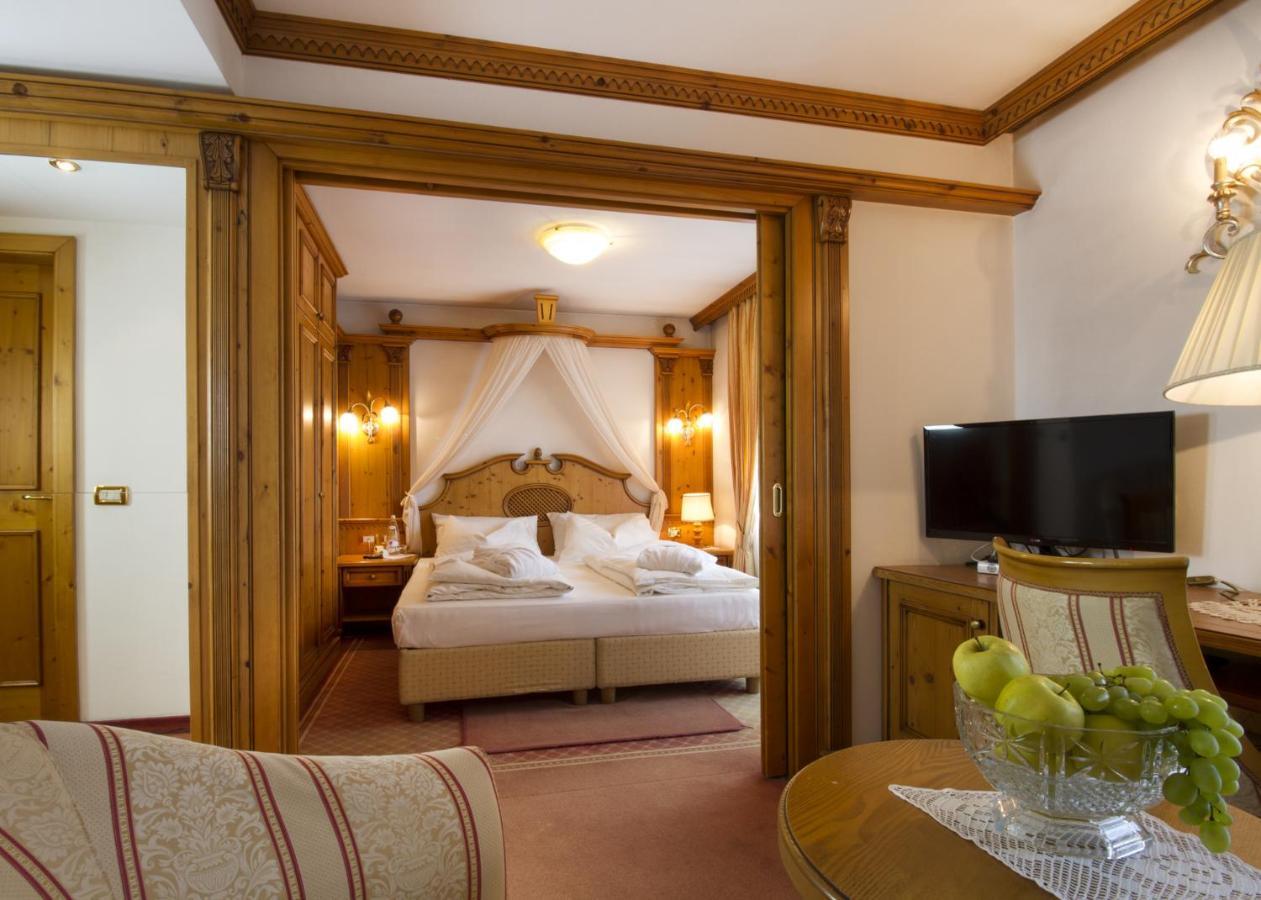 Hotel Lorenzetti Madonna di Campiglio Exterior photo
